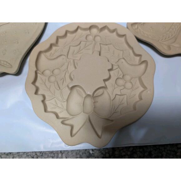 Vintage Brown Bag Cookie Art Molds Stoneware Set Of 3 Angel Wreath - Picture 3 of 8